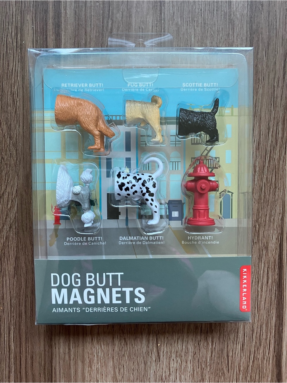 Kikkerland Dog Butt Magnet Set